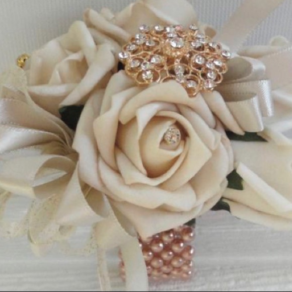 Meet your Posher, Madison - Picture 1 of 1